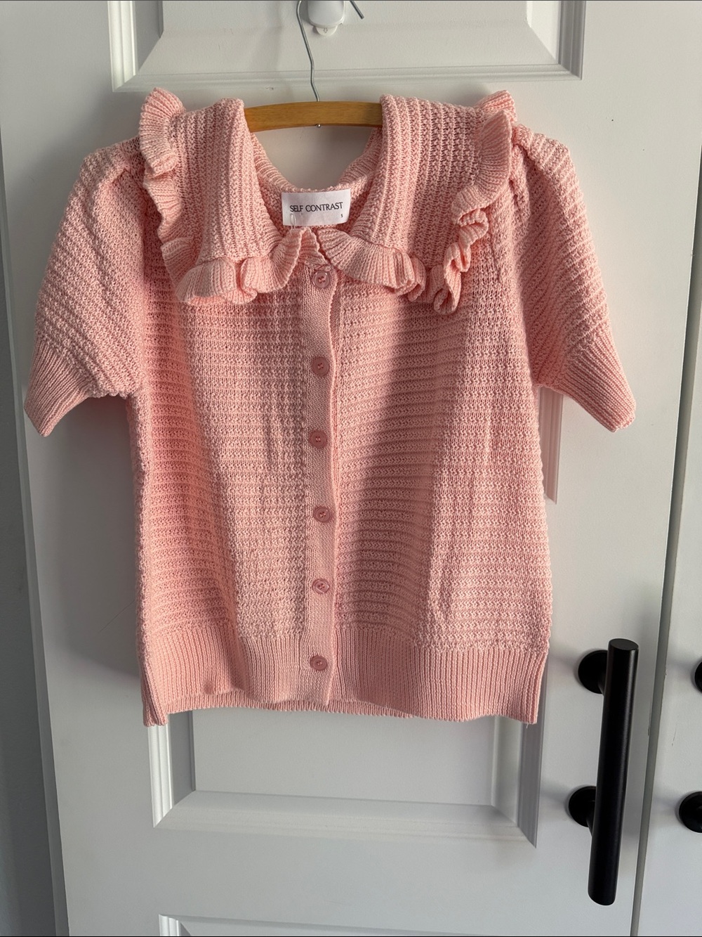 Anthro Self Contrast Women’s Pink Ruffle Collar Knit sweater‎ size small
